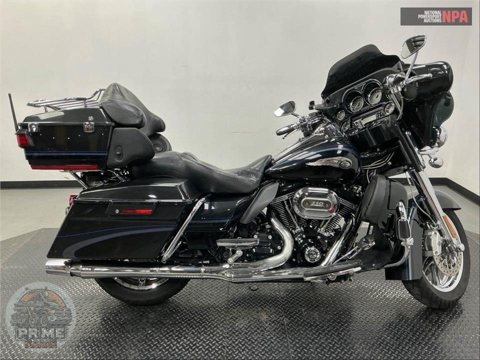 2013 Harley-Davidson FLHTCUSE8 SCREAMIN EG ANN — фото 1