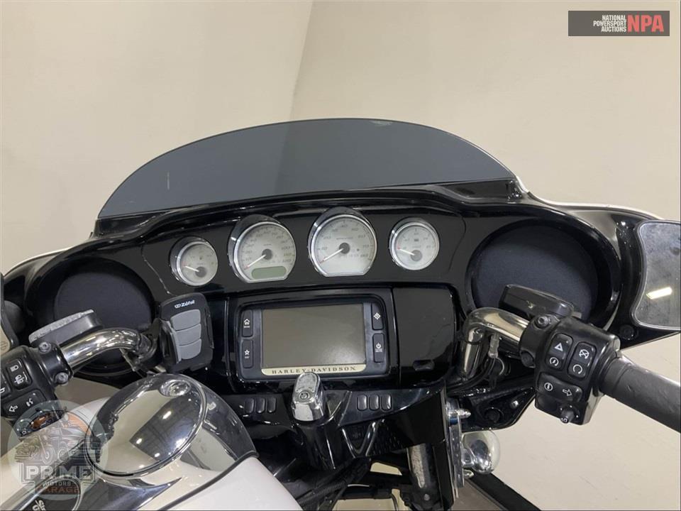 2015 Harley-Davidson FLHXS STREET GLIDE SPECIAL — фото 44