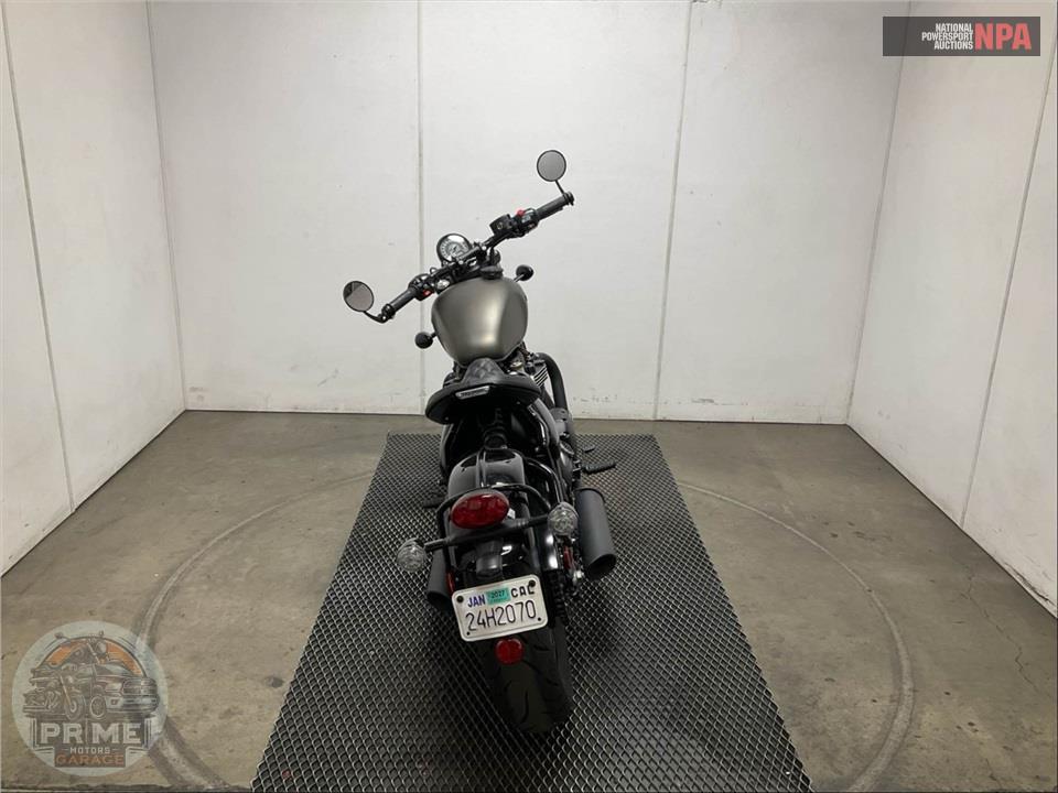 2018 Triumph BONNEVILLE BOBBER BLACK (MATTE BLACK) — фото 4