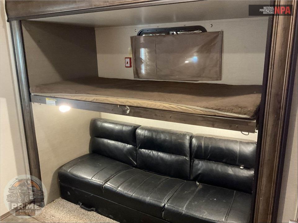 2018 Crossroads Rv M-3751 BH - VOLANTE HP FIFTH WHEEL SERIES — фото 15