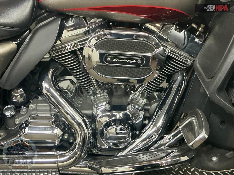 2016 Harley-Davidson FLTRUSE CVO ROAD GLIDE ULTRA — фото 6