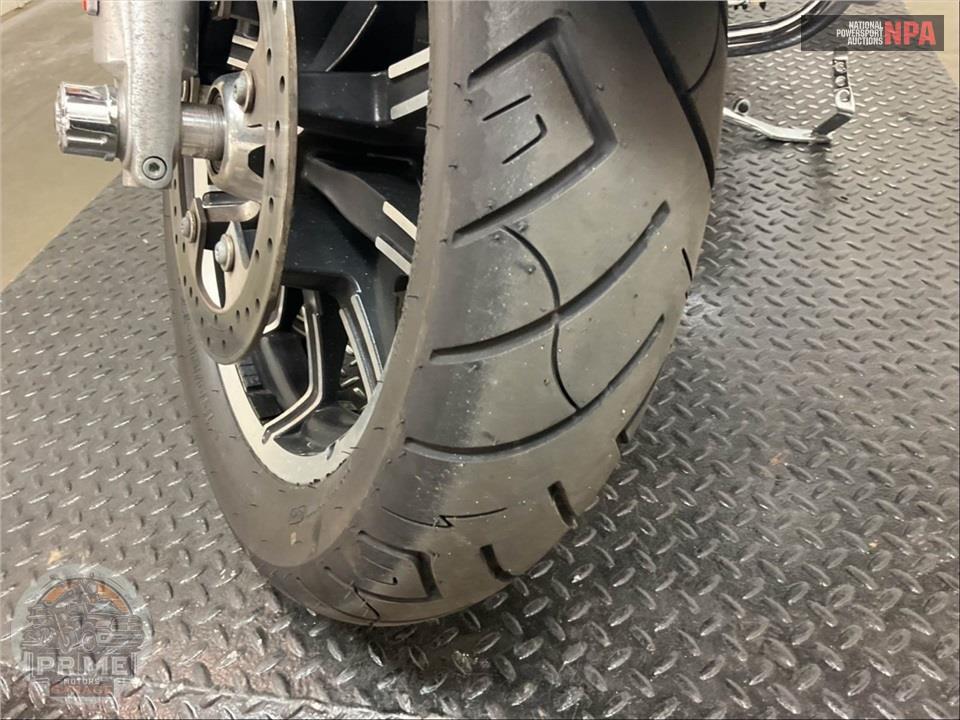 2016 Harley-Davidson FLHTCUL ULTRA CLASSIC LOW — фото 23