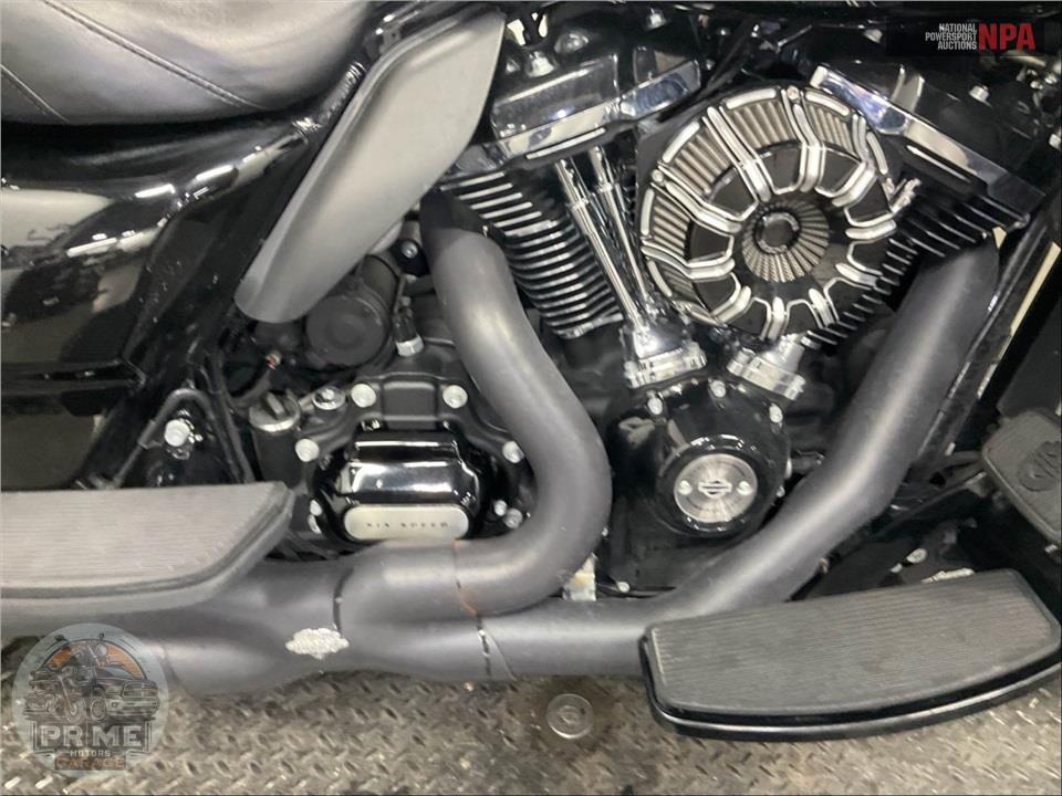 2020 Harley-Davidson FLTRK ROAD GLIDE LIMITED — фото 6