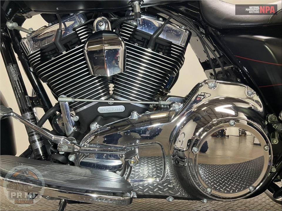 2016 Harley-Davidson FLHXS STREET GLIDE SPECIAL — фото 7