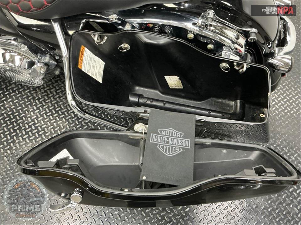 2014 Harley-Davidson FLHX STREET GLIDE — фото 34