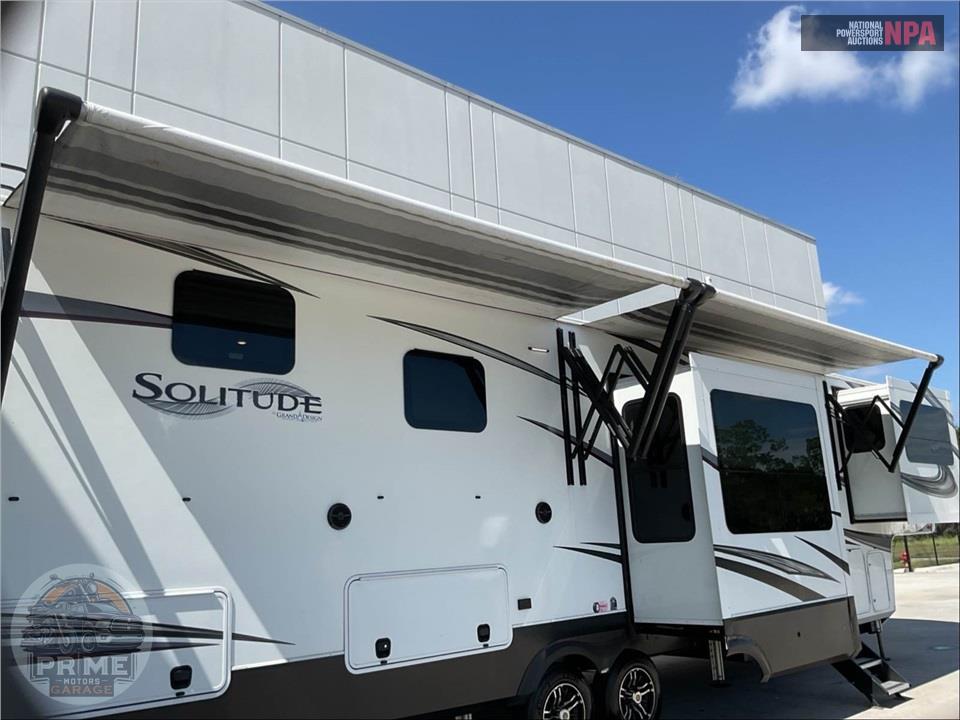 2022 Grand Design Recreational Vehicles M-380FL - SOLITUDE FIFTH WHEEL SERIES — фото 34