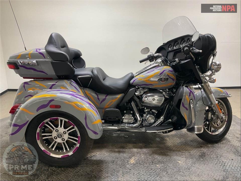 2024 Harley-Davidson FLHTCUTG TRI GLIDE ULTRA CLASSIC — фото 1