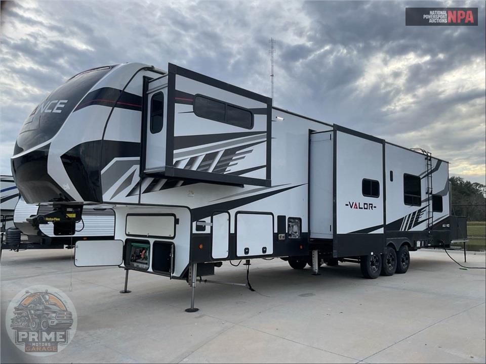 2021 Alliance Rv M-41V15 - VALOR TOY HAULER TOY HAULER SERIES — фото 2