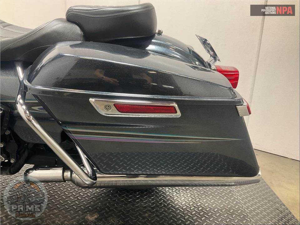 2015 Harley-Davidson FLHTCUL ULTRA CLASSIC LOW — фото 22