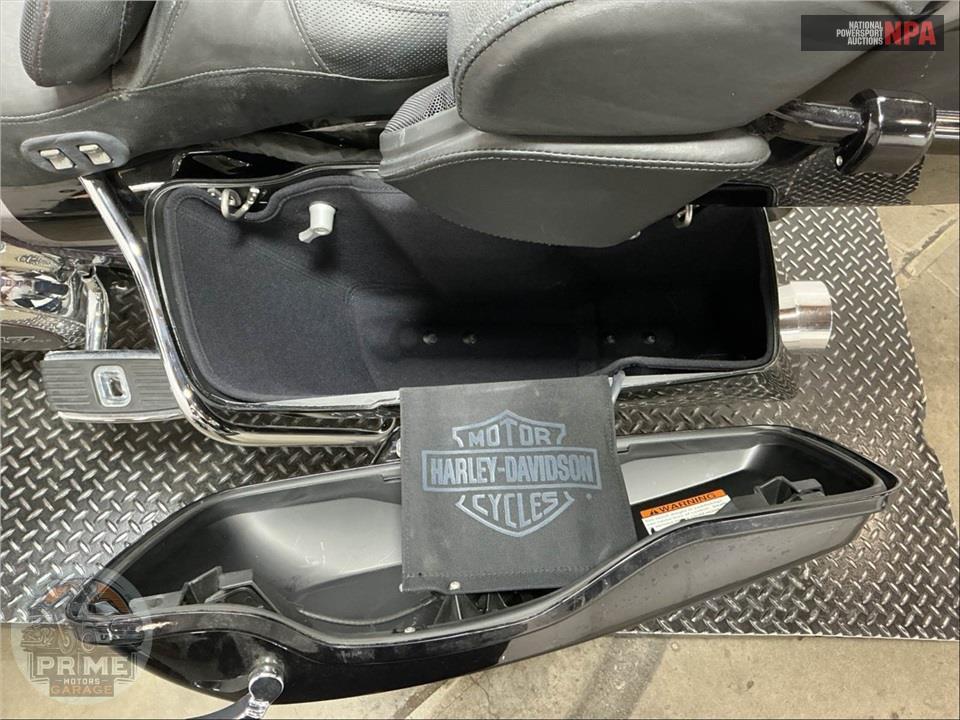 2021 Harley-Davidson FLHTKSE CVO LIMITED — фото 24