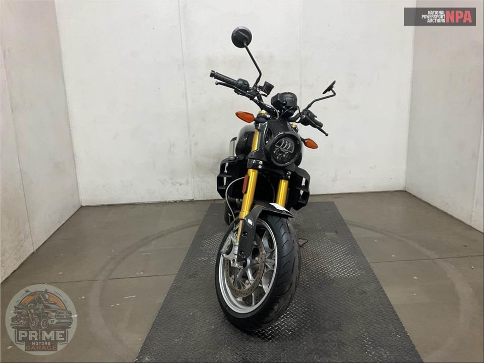 2023 Indian Motorcycle FTR R CARBON — фото 2