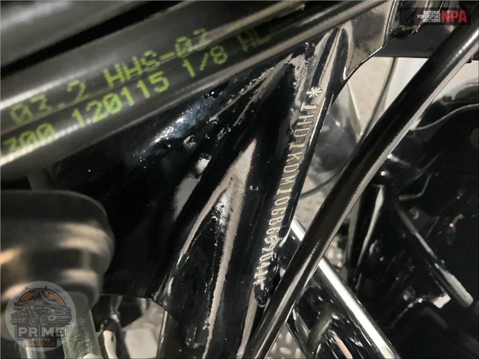 2016 Harley-Davidson FLHTCUL ULTRA CLASSIC LOW — фото 29