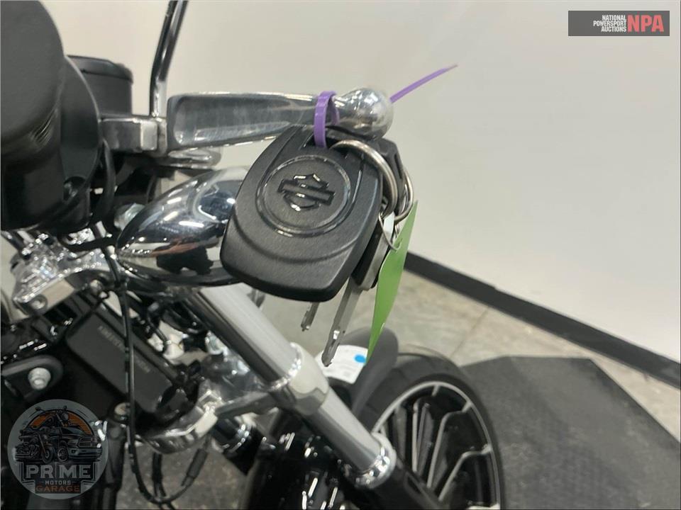 2025 Harley-Davidson FXBR BREAKOUT — фото 12