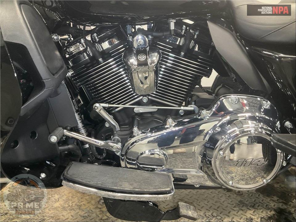 2024 Harley-Davidson FLHTCUTG TRI GLIDE ULTRA CLASSIC — фото 8