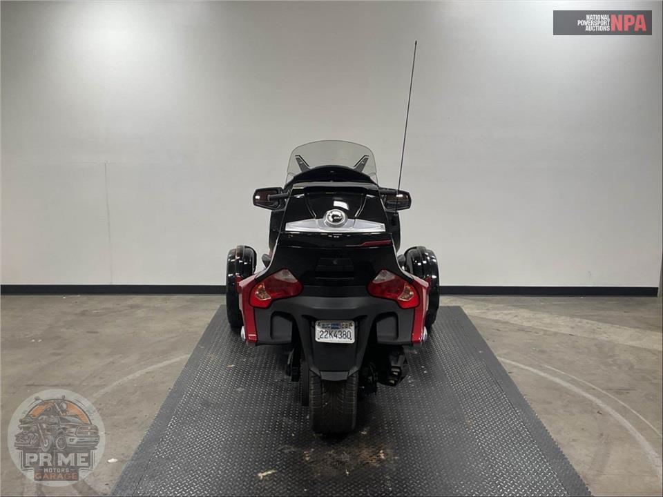 2015 Can-Am SPYDER RT SE6 SPECIAL SERIES — фото 4