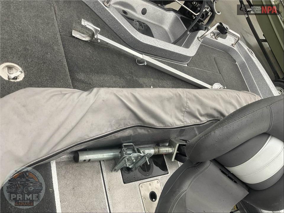 2014 Ranger Boats 621DVS(*) FISHERMAN SERIES L=21/E=1 300HP MERC OB — фото 16