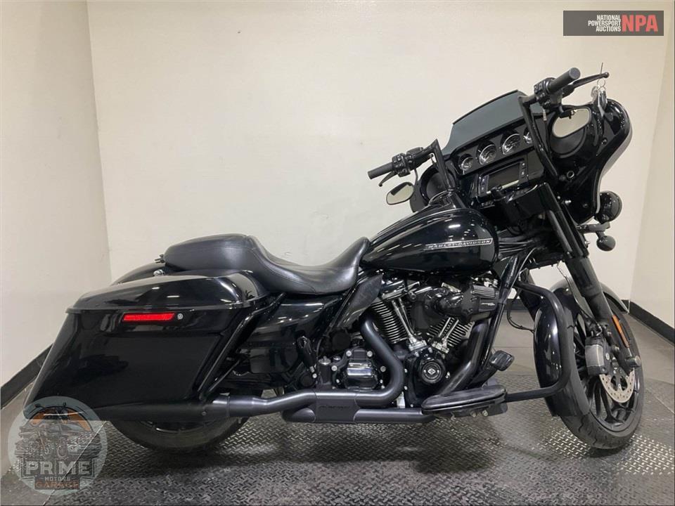 2018 Harley-Davidson FLHXS STREET GLIDE SPECIAL — фото 1