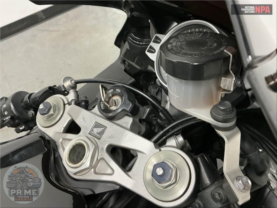 2008 Honda CBR1000RR8 — фото 31
