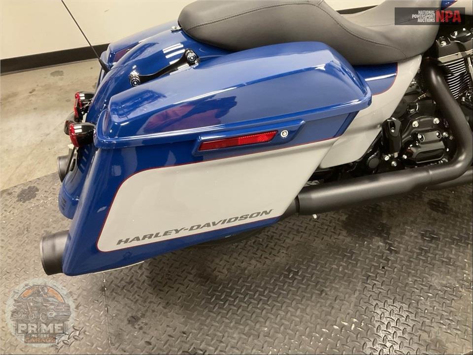 2023 Harley-Davidson FLTRXS ROAD GLIDE SPECIAL — фото 16