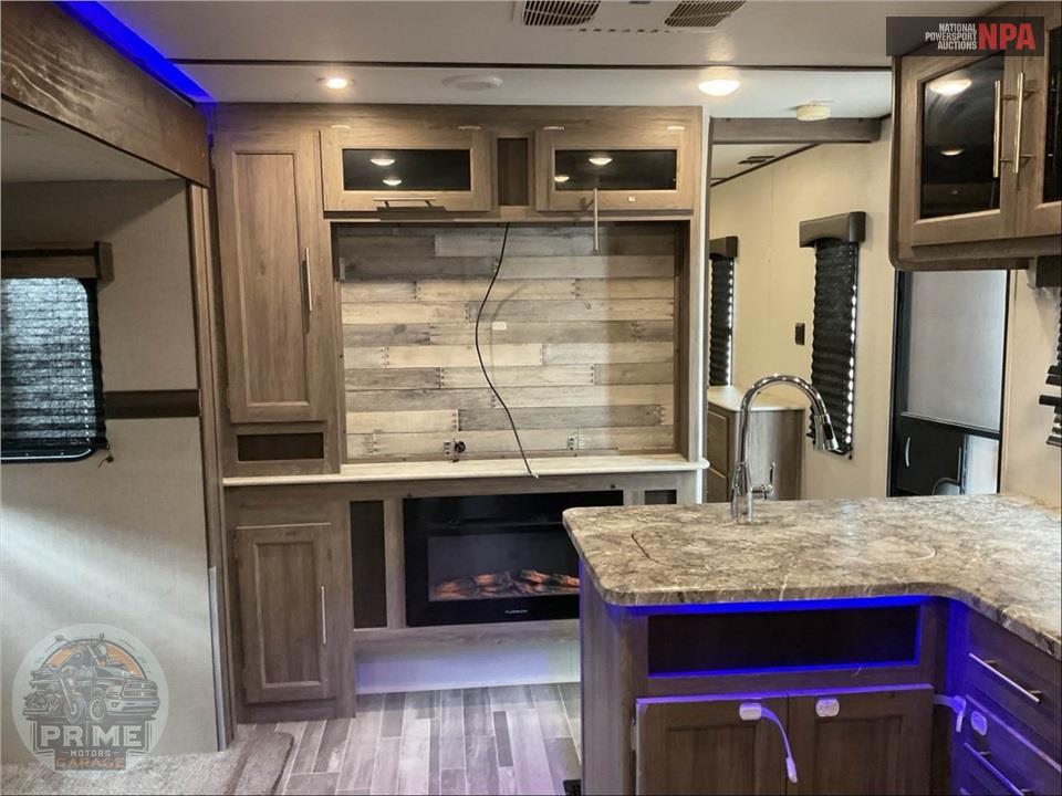 2020 Crossroads Rv M-340 BH ZINGER SERIES — фото 9
