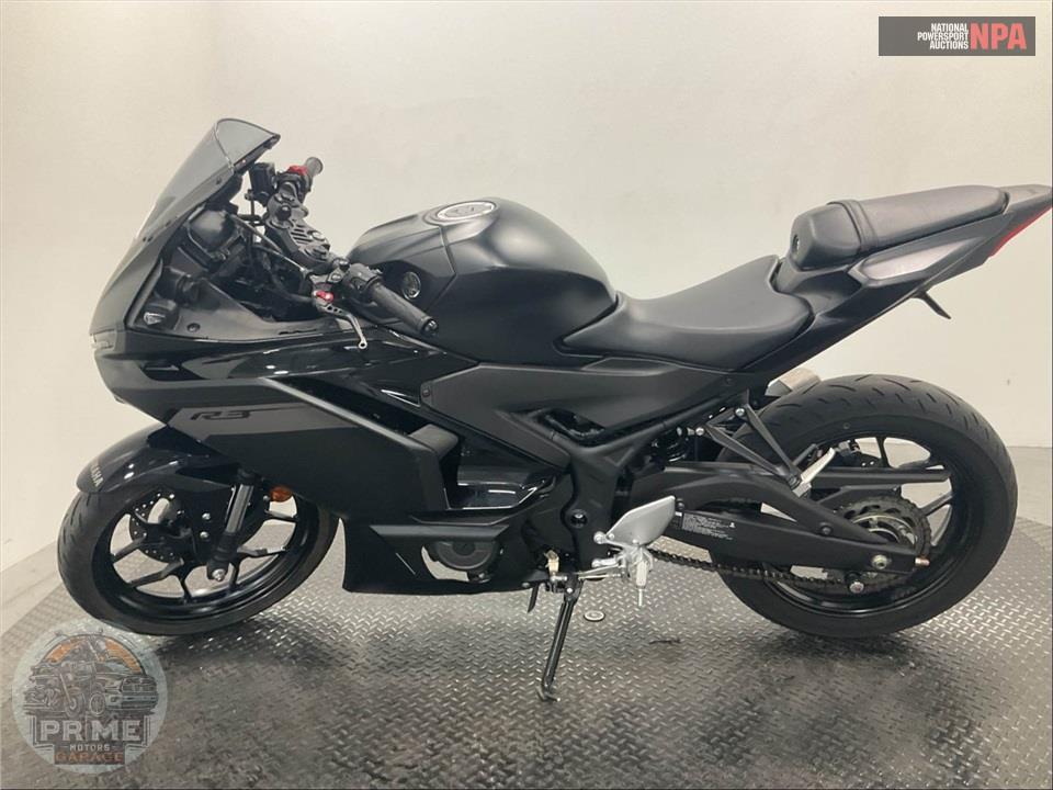 2025 Yamaha YZF-R3 — фото 3