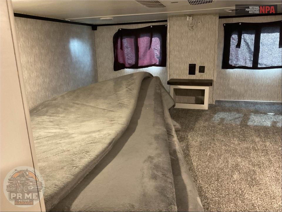 2022 Crossroads Rv M-388 FKL - HAMPTON SERIES — фото 15