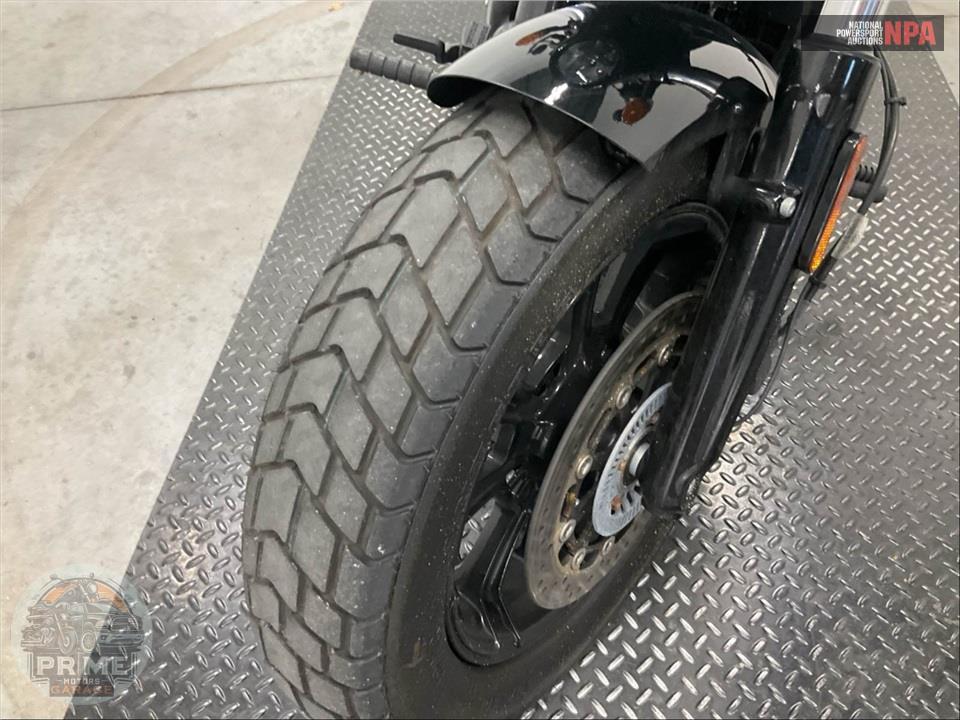 2025 Indian Motorcycle SCOUT BOBBER — фото 24