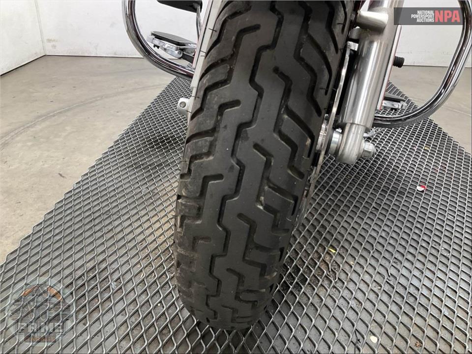 2015 Harley-Davidson FLD-103 DYNA SWITCHBACK — фото 24