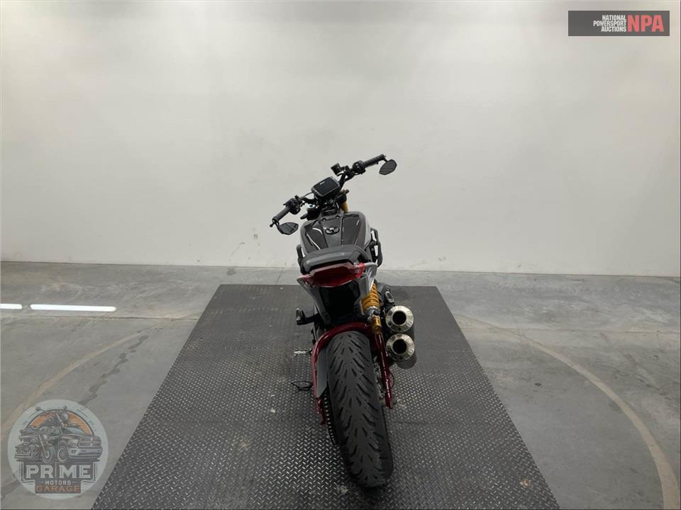 2022 Indian Motorcycle FTR R CARBON — фото 4