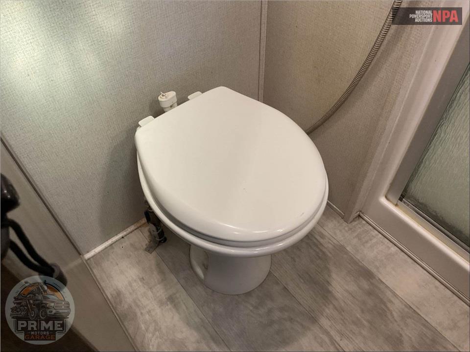 2020 Keystone Rv M-3791 RD - MONTANA FIFTH WHEEL SERIES — фото 13