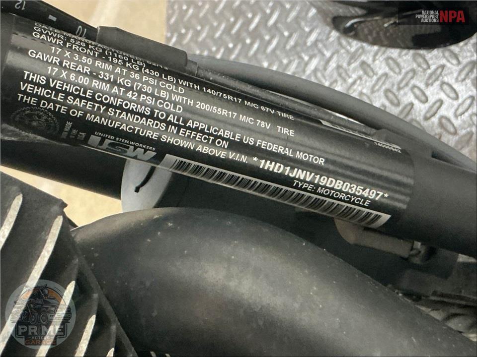 2013 Harley-Davidson FLSTFB FAT BOY LO — фото 27