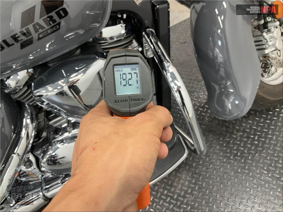 2025 Suzuki VL800M5 BOULEVARD  C50 — фото 8