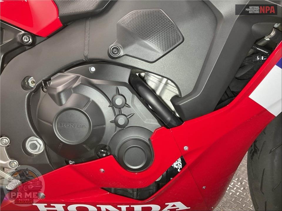 2023 Honda CBR1000RR — фото 6