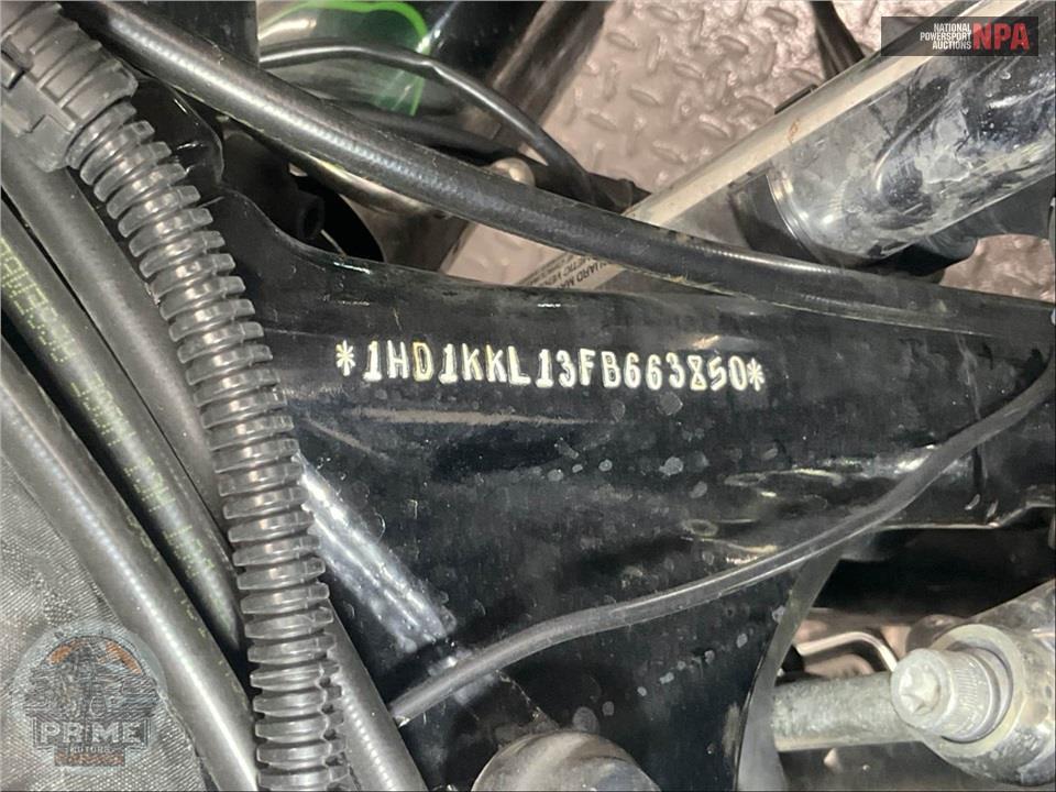 2015 Harley-Davidson FLHTKL ULTRA LIMITED LOW — фото 40