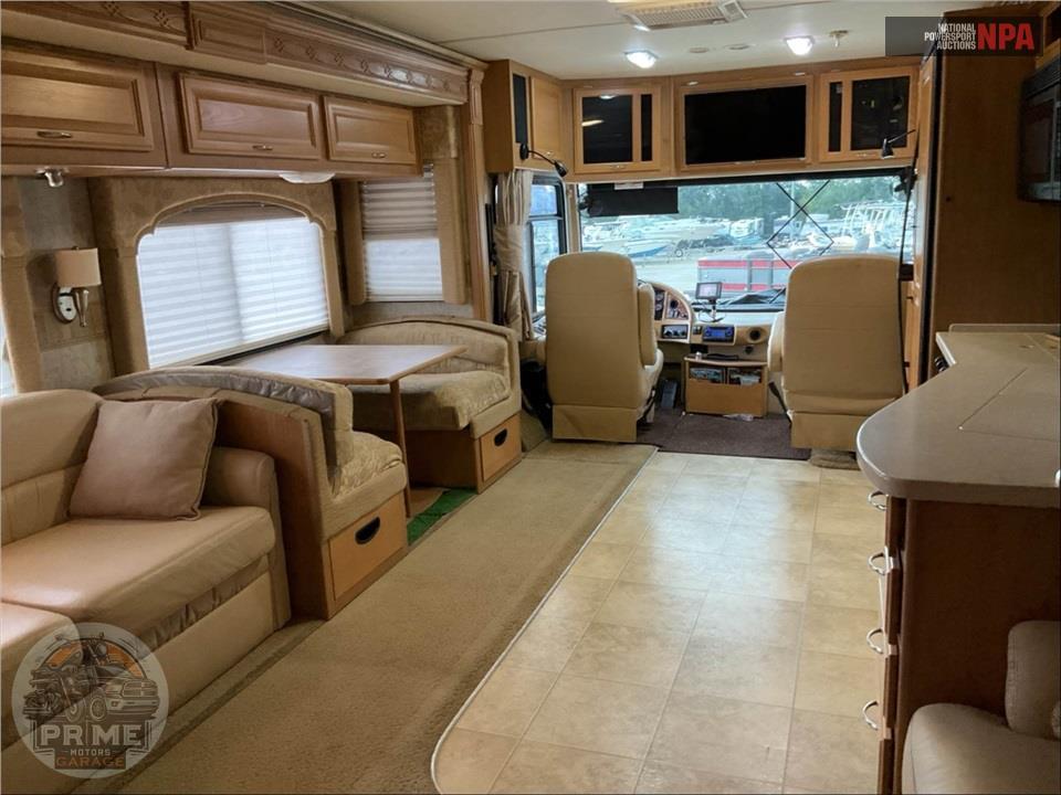 2008 Bounder M-38F FREIGHTLINER 325HP — фото 10