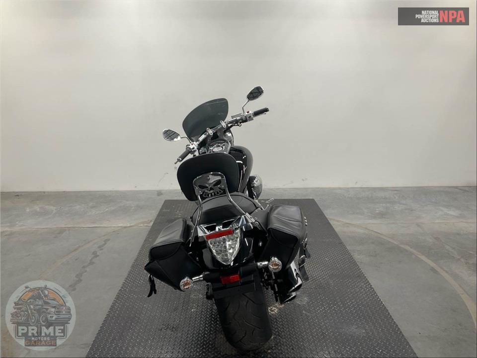 2025 Suzuki VZR1800M5 BOULEVARD M109R — фото 4