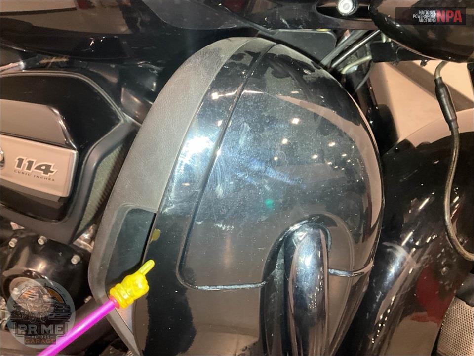 2023 Harley-Davidson FLTRK ROAD GLIDE LIMITED — фото 28