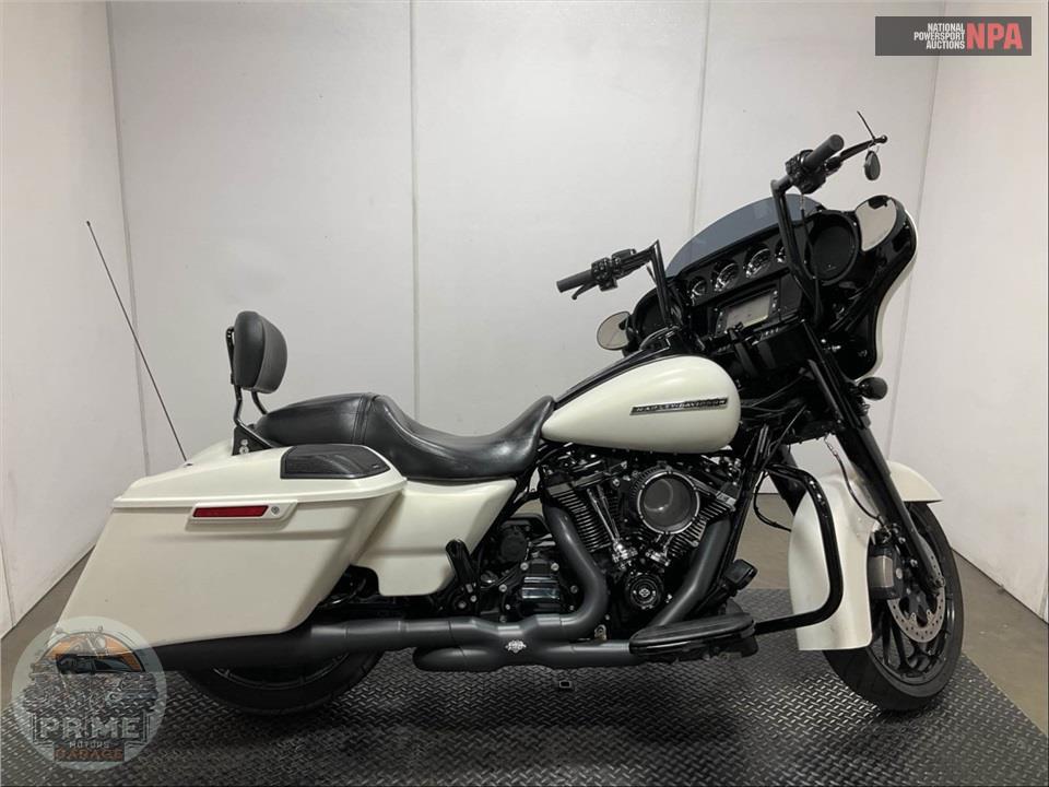 2018 Harley-Davidson FLHXS STREET GLIDE SPECIAL — фото 1