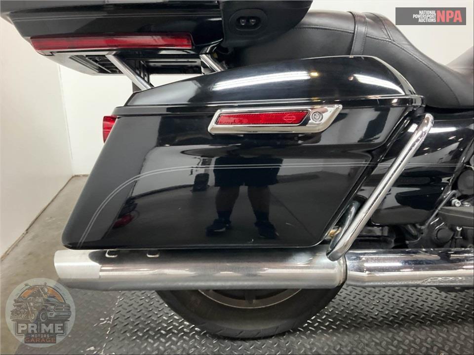 2019 Harley-Davidson FLTRU ROAD GLIDE ULTRA — фото 21