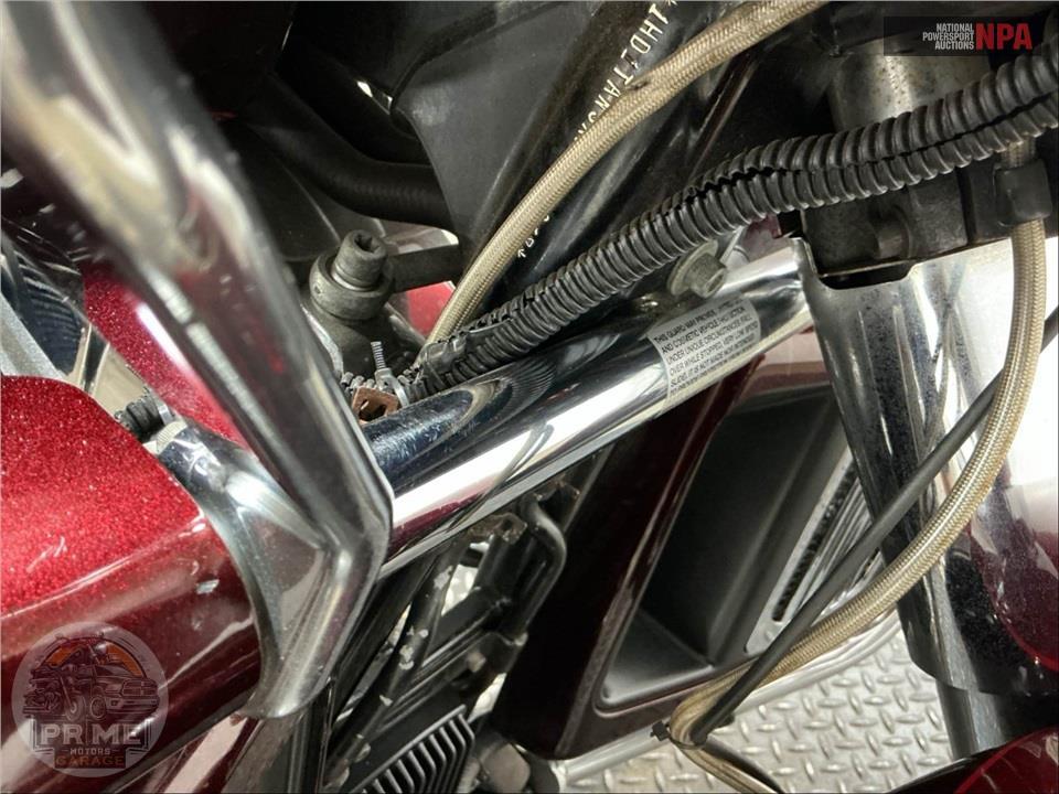 2015 Harley-Davidson FLTRUSE CVO ROAD GLIDE ULTRA — фото 13