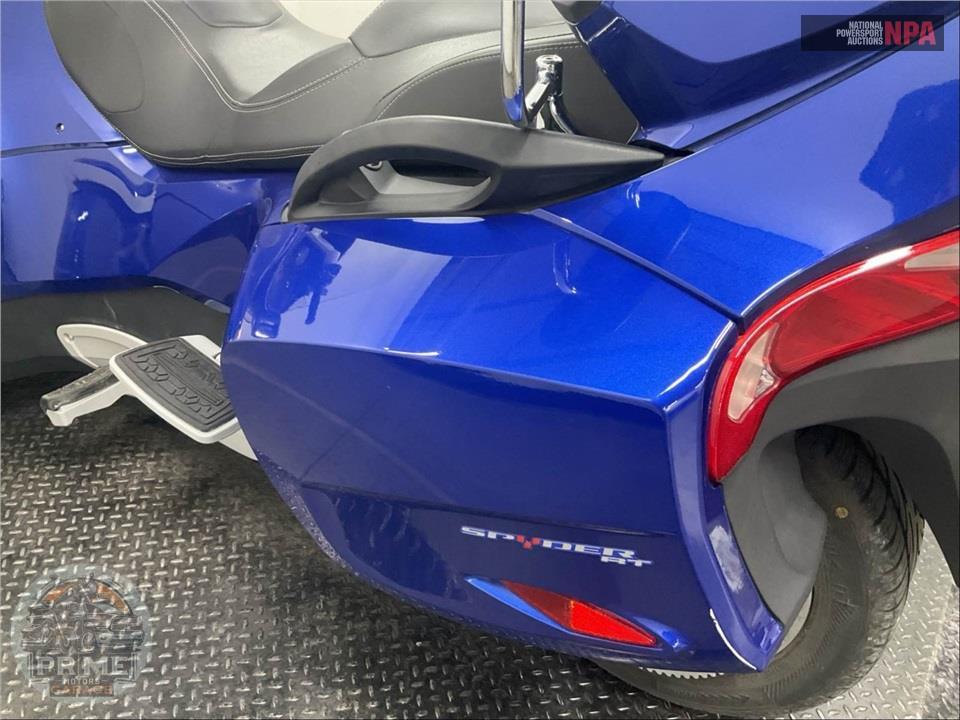 2012 Can-Am SPYDER RT-S SE5 — фото 16