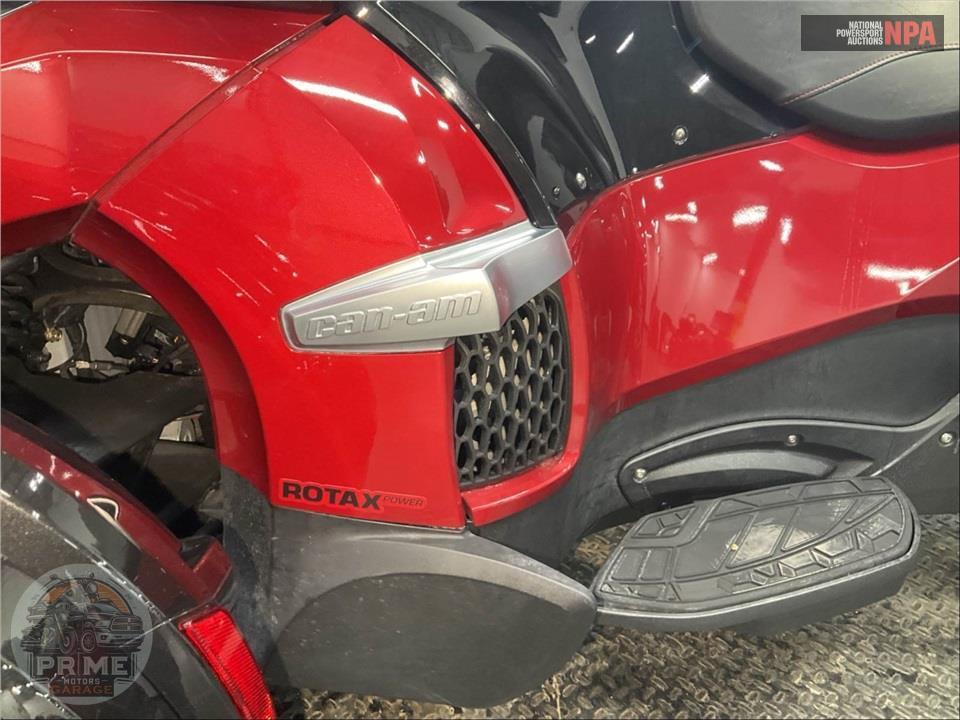 2015 Can-Am SPYDER RT SE6 SPECIAL SERIES — фото 7