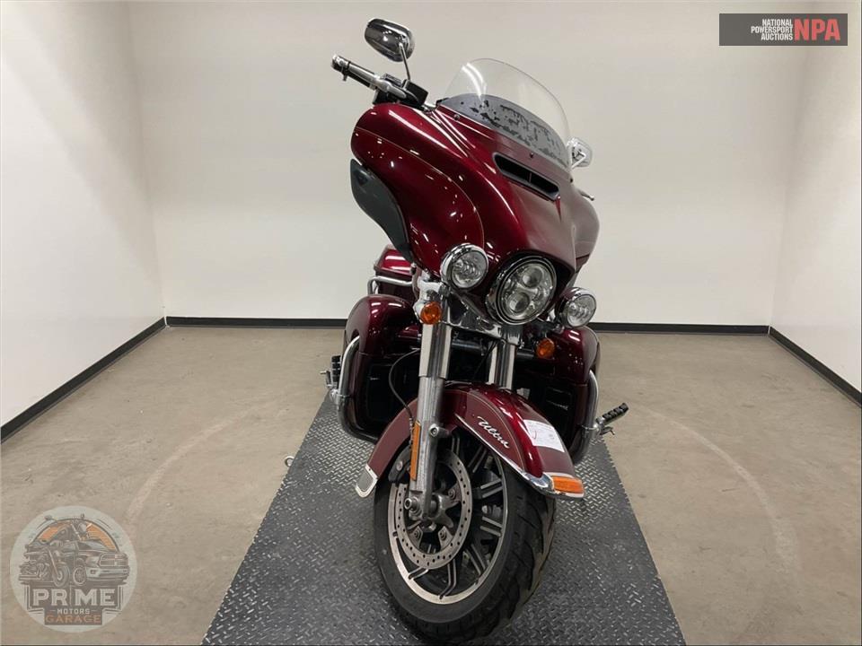 2016 Harley-Davidson FLHTCU ULTRA CLASSIC ELECTRA GLIDE — фото 2