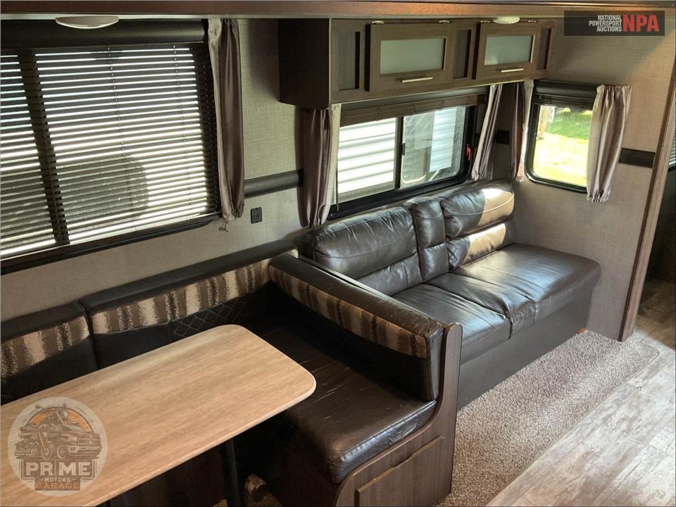 2019 Crossroads Rv M-328 SB - ZINGER SERIES — фото 8