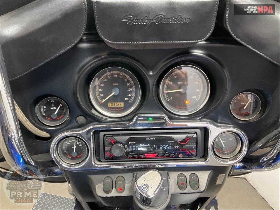 2009 Harley-Davidson FLHTCU ULTRA CLASSIC ELECTRA GLIDE — фото 5