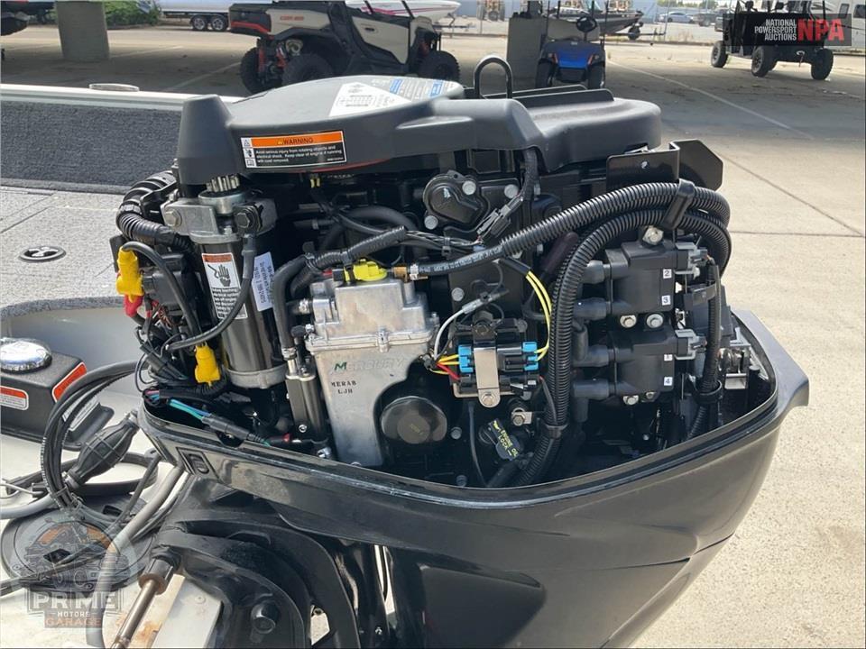 2022 Tracker Marine PRO GUIDE V-16 SC(**) L:17 E:1 OB 60HP MERC — фото 7