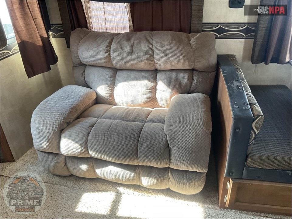 2015 Keystone Rv M-311 RE - SPRINGDALE SERIES — фото 10