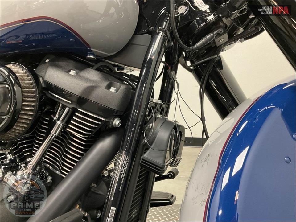 2023 Harley-Davidson FLHCS HERITAGE CLASSIC 114 — фото 14