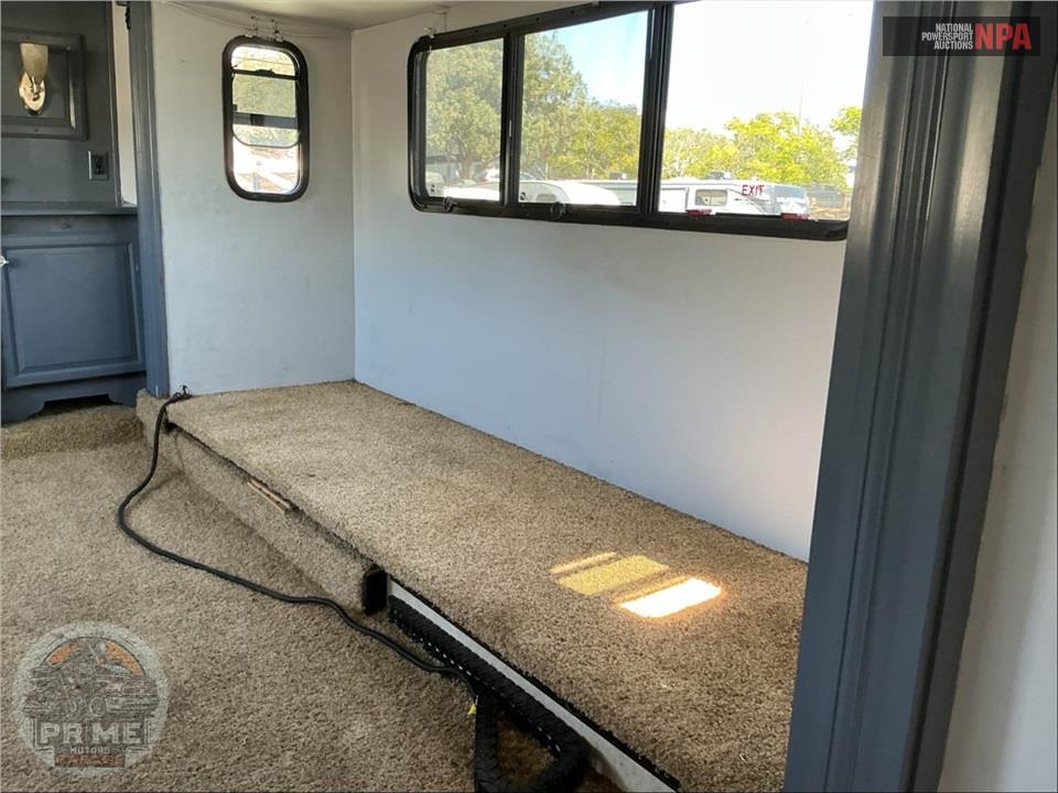 2014 Cardinal By Forest River M-3800FL - FIFTH WHEEL SERIES — фото 10
