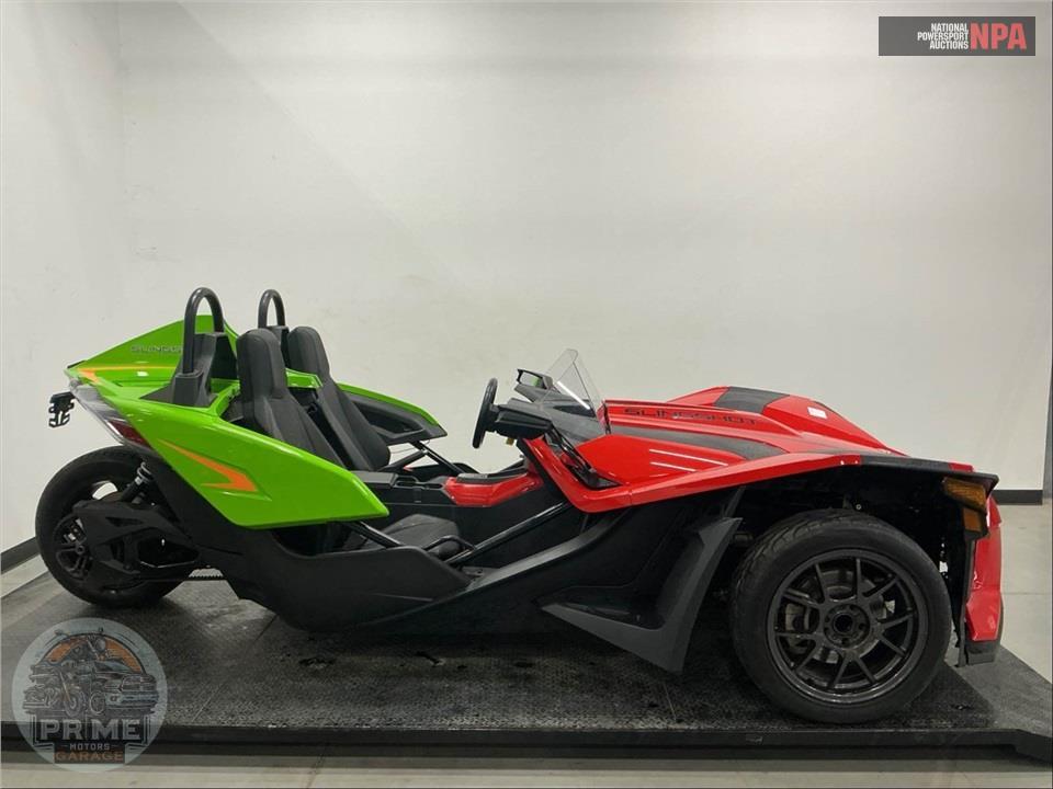 2022 Polaris SLINGSHOT SL AUTODRIVE — фото 1